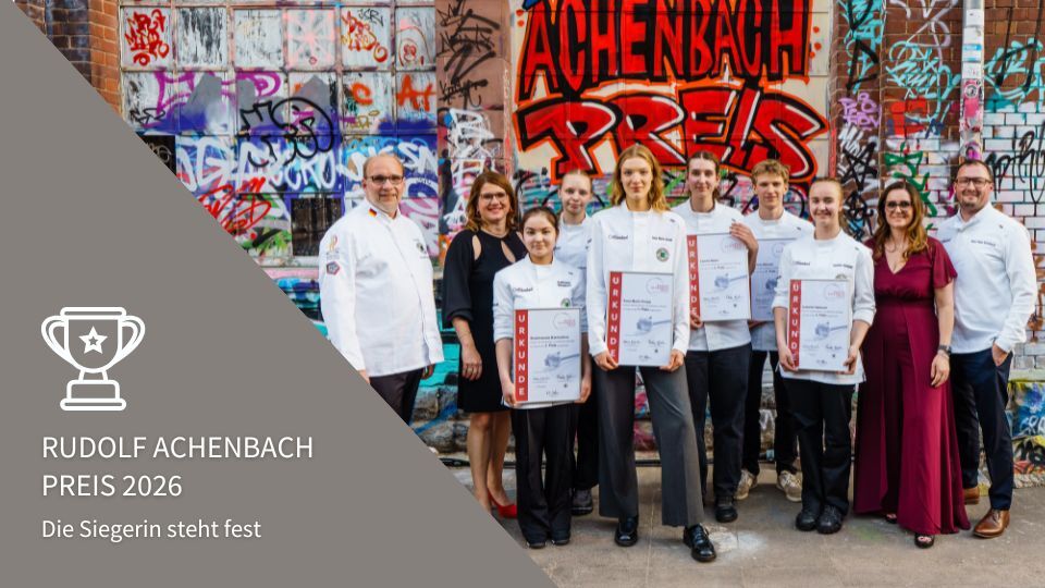 Röllchen vom gebeiztem Lachs